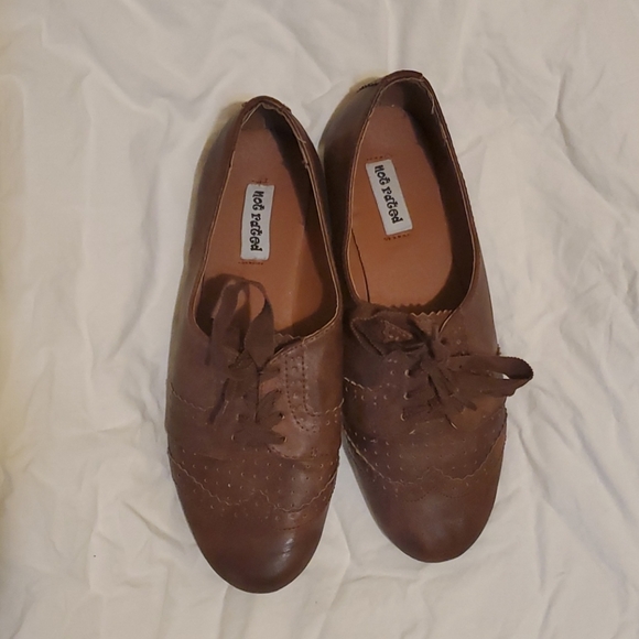 Size 7 loafers - Picture 2 of 2